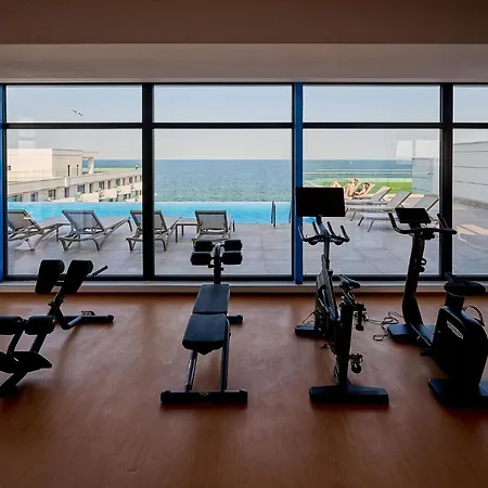 Seaview Luxury In Infinity Apartment